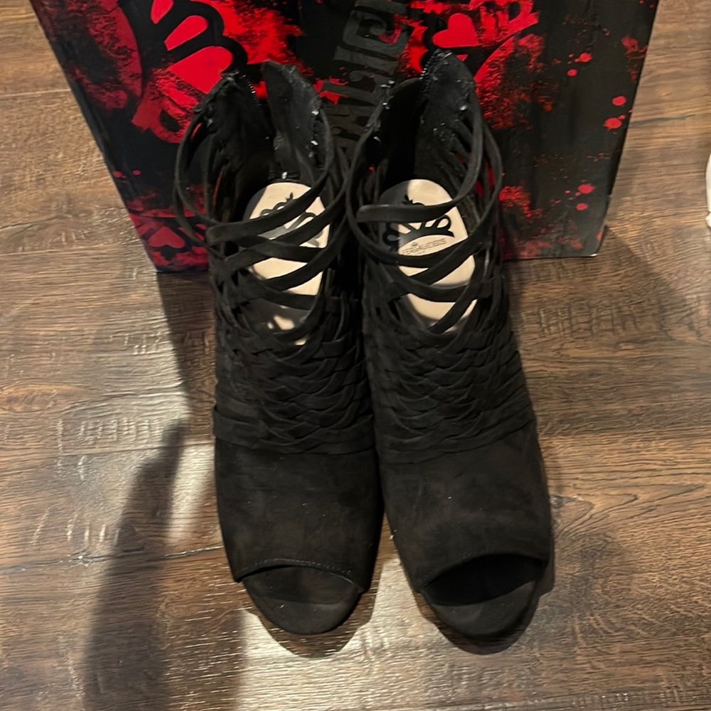 Fergalicious open toe booties size 8.5